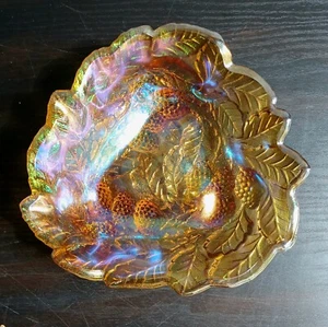 Vintage Carnival Glass Iridescent Yellow Gold Bowl With Grapes and Leaves - Picture 1 of 2