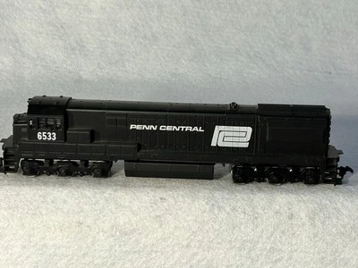Rare  Athearn U-28C Penn Central Railroad Diesel HO - Image 1 of 4