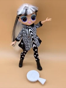 LOL Surprise OMG Lights Groovy Babe Doll Glowing With Jacket Shoes And Brush - Picture 1 of 17