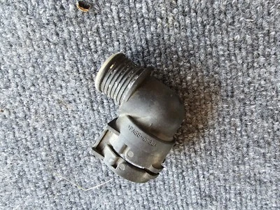 Cadillac SRX 2010-2016 manguera de refrigeración por agua núcleo conector de flujo de calor fabricante de equipos originales Foto 1 de 4