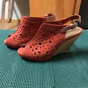 schuler and sons Red Leather Wood Heel Sz 6B - Picture 1 of 13