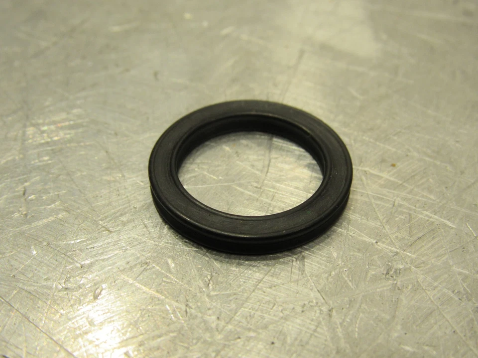 Eixo Kickstart para cobrir vedação de óleo Triumph T120 TR6 63-74 T150 T160 68 em 57-1956 - Imagem 1 de 4