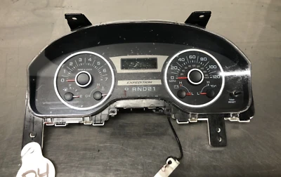 2005 2006 Ford Expedition Instrument Speedometer Gauge Cluster W. Message Center - Image 1 of 4