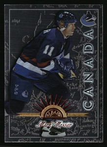 Mark Messier 1997 Leaf International #9 Hockey Card