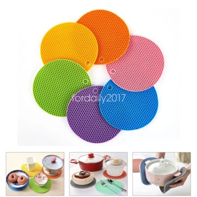 2PCS Potholder 7" Silicone Hot Pads Trivet Kitchen Heat Resistant Pot Holder Mat - Image 1 of 4
