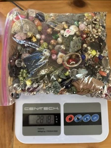 2 Lb Bead / Charm Lot For Crafting Jewelry Redesign Artisan Work - Picture 1 of 10