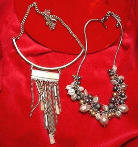 WHBM Konvolut 2 Halsketten, Perlen und gefärbte Muschel / Weißes Haus Schwarzmarkt - Bild 1 von 6