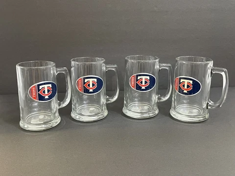 Minnesota Twins - 4 Glass Mug Set - New Cover