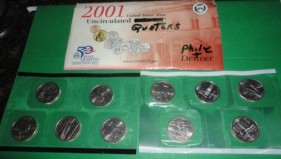  {10} GORGEOUS 2001 p&d State Quarters Set BU From Mint Set Sealed Mint Package - Image 1 of 1