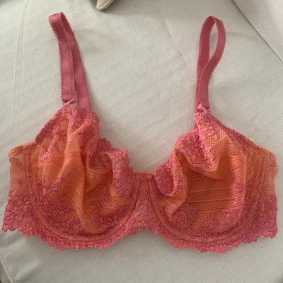 Sujetador 36D Wacoal 65191 Abrazo Copa Encaje Con Aros Rosa y Naranja Bordado Foto 1 de 4