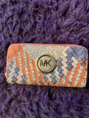 Бумажник Michael Kors тканый на молнии вокруг с логотипом и эмблемой - Изображение 1 из 2