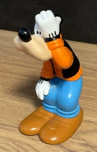 Disney - Mickey & Friends Figure - Goofy - Soft Plastic Figurine - Picture 1 of 5