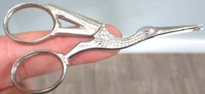STORK OR CRANE BIRD SHAPED SMALL BEAUTIFUL Demco Italy SEWING SCISSORS 3 1/2 '' - Image 1 of 4