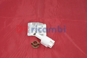 Interruptor Luz Freno Stop OPEL Agila B Fiat Sedici Suzuki Swift - 93194931 - Imagen 1 de 3