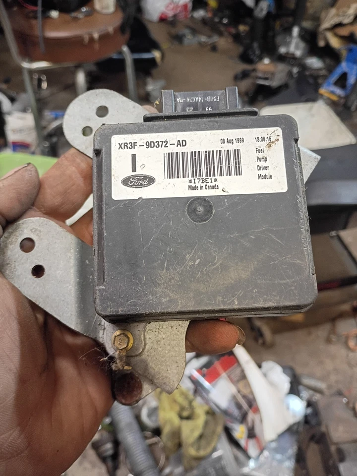 Módulo de controlador de bomba de combustible XR3F-9D372 Ford Mustang V6 GT Cobra FPDM OEM 1999-2004 Foto 1 de 1