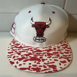 CHICAGO BULLS Windy City Hat Cap Mens Hardwood Classics White Red Camo '47 NBA - Picture 1 of 12
