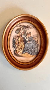 Antiker viktorianischer ovaler Nussbaum Bilderrahmen Druck Damen draußen mit Rosen - Bild 1 von 9