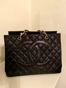 Chanel bag authentic 1966/97 Rare Grand Shopper Tote Excellent Condition - Picture 1 of 17