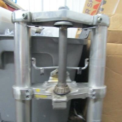 Honda Valkyrie 15000C 1999 estándar OEM horquillas delanteras rectas  Foto 1 de 4