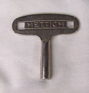 LLAVE RELOJ HETTICH VINTAGE 1/8" PORTABROCAS CUADRADO - Imagen 1 de 3