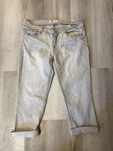 LEI Gray Ankle Cropped Jeans - Picture 1 of 7