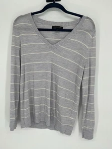 Banana Republic 100% Merino Wool Gray Striped V-neck Sweater Size L - Picture 1 of 3