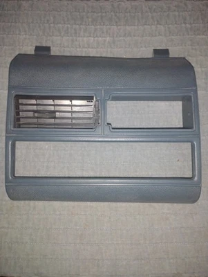 Chevrolet GMC C/K 1500 1988-1994 camioneta tablero bisel central azul, estéreo, 1 ventilación Foto 1 de 4