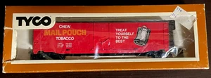 TYCO HO #374a - 50' Box Car - Mail Pouch - Picture 1 of 3