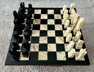 Juego de tablero de ajedrez grande vintage de piedra de ónix de mármol tallado a mano mexicano México Foto 1 de 4
