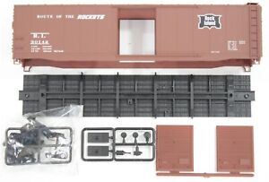 HO Accurail Rock Island / RI 50ft Slide Door Riveted Steel Boxcar #30142 New Kit