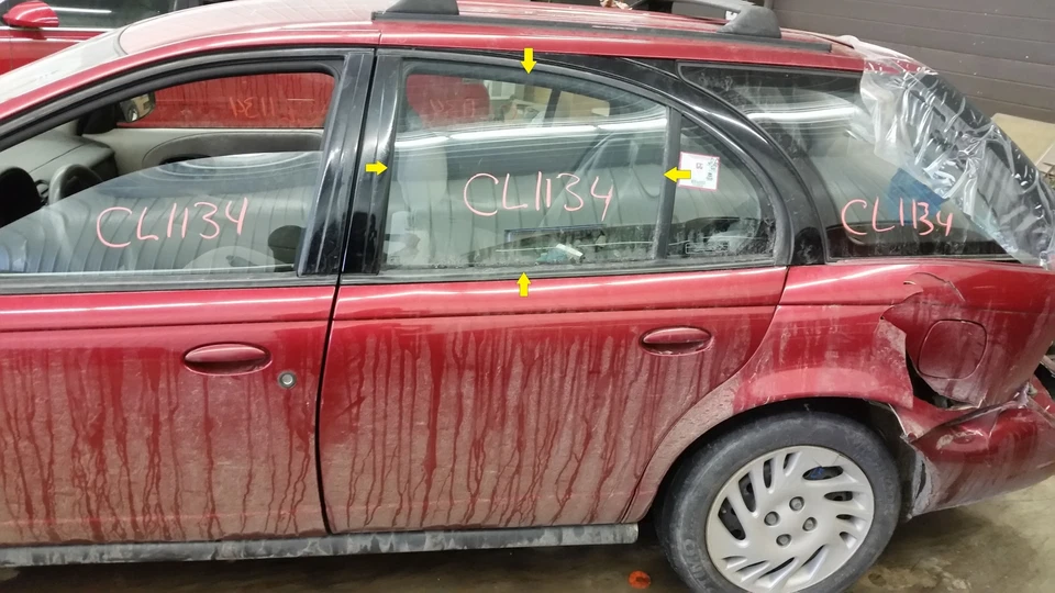 96-00 SATURN SW2 STATION WAGON DRIVER LEFT REAR DOOR GLASS WINDOW ONLY - Image 1 of 1