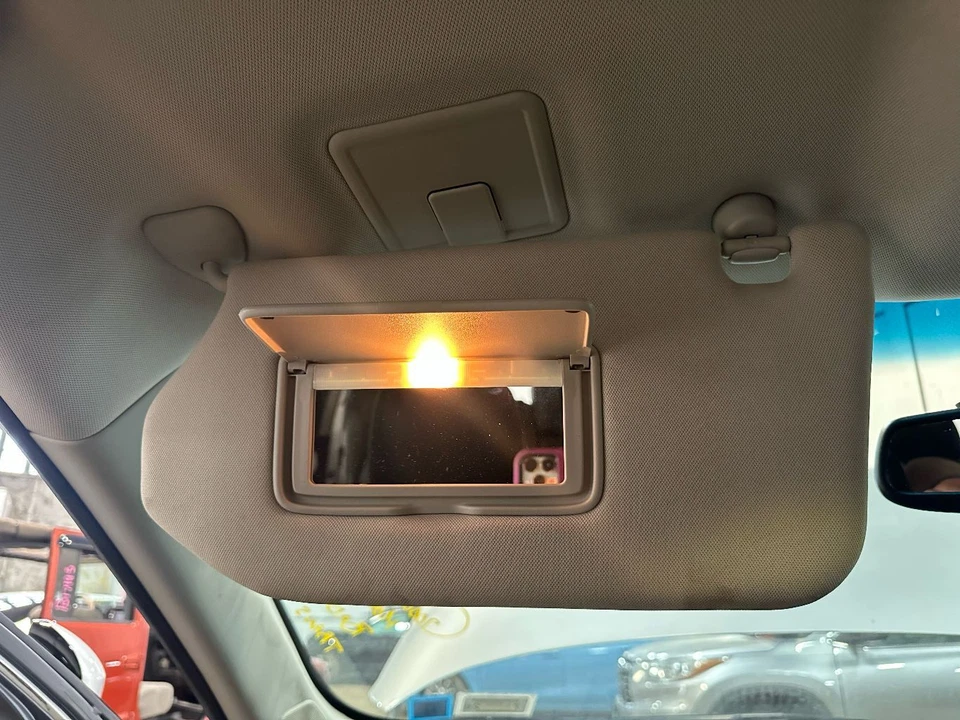 Used Left Sun Visor fits: 2016 Nissan Pathfinder illuminated Left Grade A Foto 1 de 4