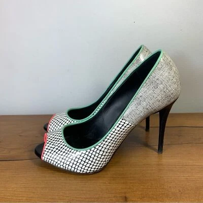 Giuseppe Zanotti монохромный напечатано итальянская кожа заглянуть носок насосы каблуки 7,5 - Изображение 1 из 4