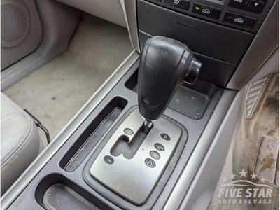 Kia Sorento Gear Selector 2.5 CRDi 4WD Diesel 103kW (140 HP) MK1 JC 2006 SUV - Image 1 of 4