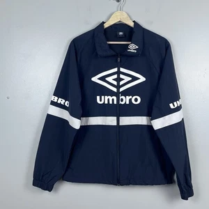 Umbro Damen Big Logo Nylon Full Zip Windbreaker Trainingsjacke Gr. 90 (S-M) - Bild 1 von 14