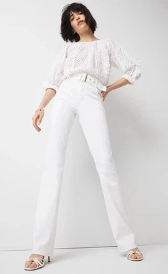Calça feminina White House Black Market WHBM tamanho 2 branca HR skinny flare com cinto - Imagem 1 de 4