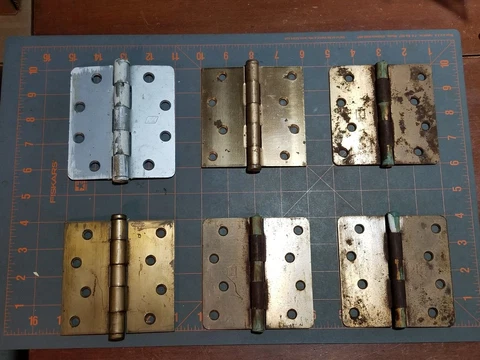 5 4"x4"  and 1 4"x4.5" Vintage Old Door Hinges Cover