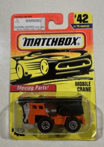1997 MATCHBOX MOVING PARTS RED MOBILE CRANE - Picture 1 of 2