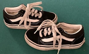 Vans Old Skool Kids Shoes Color Black Size 11 Excellent Condition Barely Worn! - Picture 1 of 5