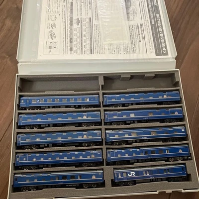 Tomix 24-25 Series Hokutosei N Scale Passenger Car Set Model Train Railway - Image 1 of 4