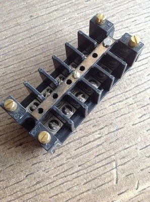 GE 0183B4583P2 6 Postion Terminal Boards LOT of 2 NSNP - Image 1 of 2