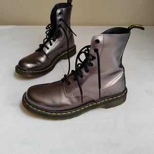 Doc Marten Boots Womens 10 Pascal Pewter Gunmetal Patent Leather Combat Grunge  - Picture 1 of 16