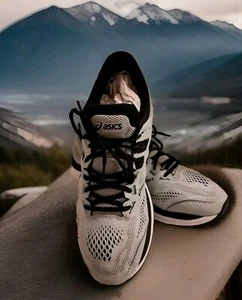 ASICS GT-20007 Men's Size US  11 1/2 Mid Gray/Black Running Shoes Good Condition - Picture 1 of 14
