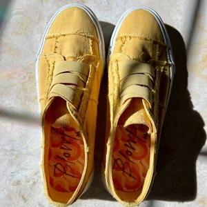 Blowfish Marley Women's Sneaker Yellow Slip On Frayed Edges 7.5M Worn 3 Times - Picture 1 of 9