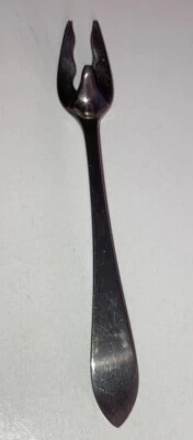 Rare Vintage Tiffany Co Sterling Silver Queen Anne Small Lemon Serving Fork - Image 1 of 4