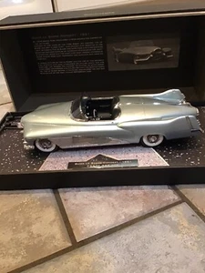1/18 1951 Buick Le Sable Concept Silver #34 Of  999 Minichamps New - Picture 1 of 6