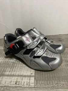 Specialized Body Geometry Brustkrebs Fahrradschuhe Damen 7,5 silber pink - Bild 1 von 5