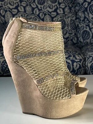 米色 ZigiSoho 麂皮绒露趾高跟鞋厚底楔形高跟鞋 5 码 — 第 1/4 张图片