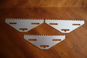 Lot 3x Metal Weight Lace Triangle Hanger 7" Knitting Machines Ribber 20 Teeth - Picture 1 of 9