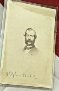 CDV portrait photo of bearded man. A name is written on the CDV. 1800s era - Picture 1 of 4